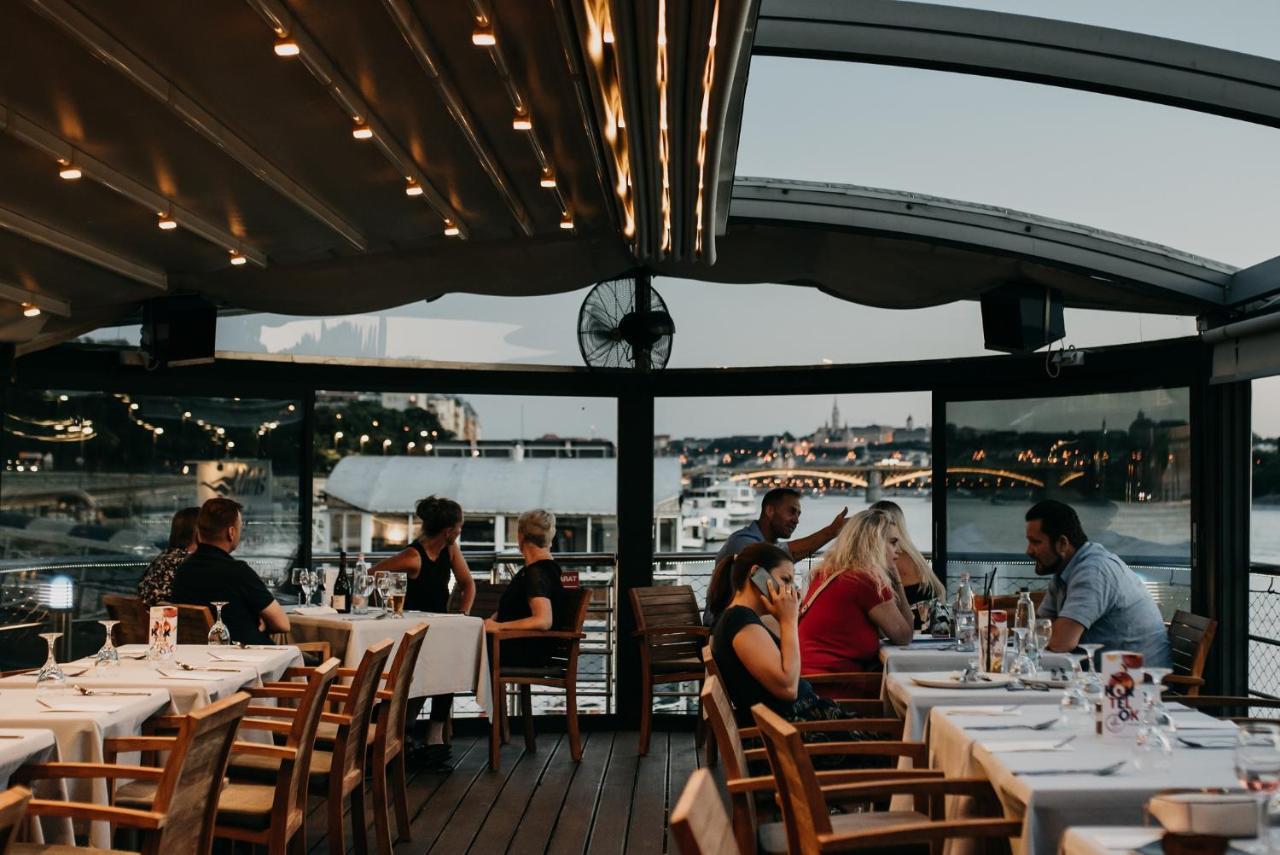 Vogue Boat Apartments Будапеща Екстериор снимка