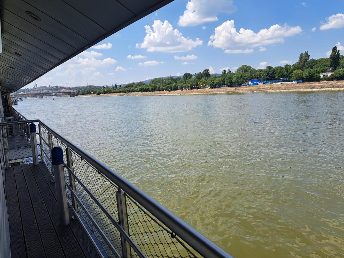 Vogue Boat Apartments Будапеща Екстериор снимка