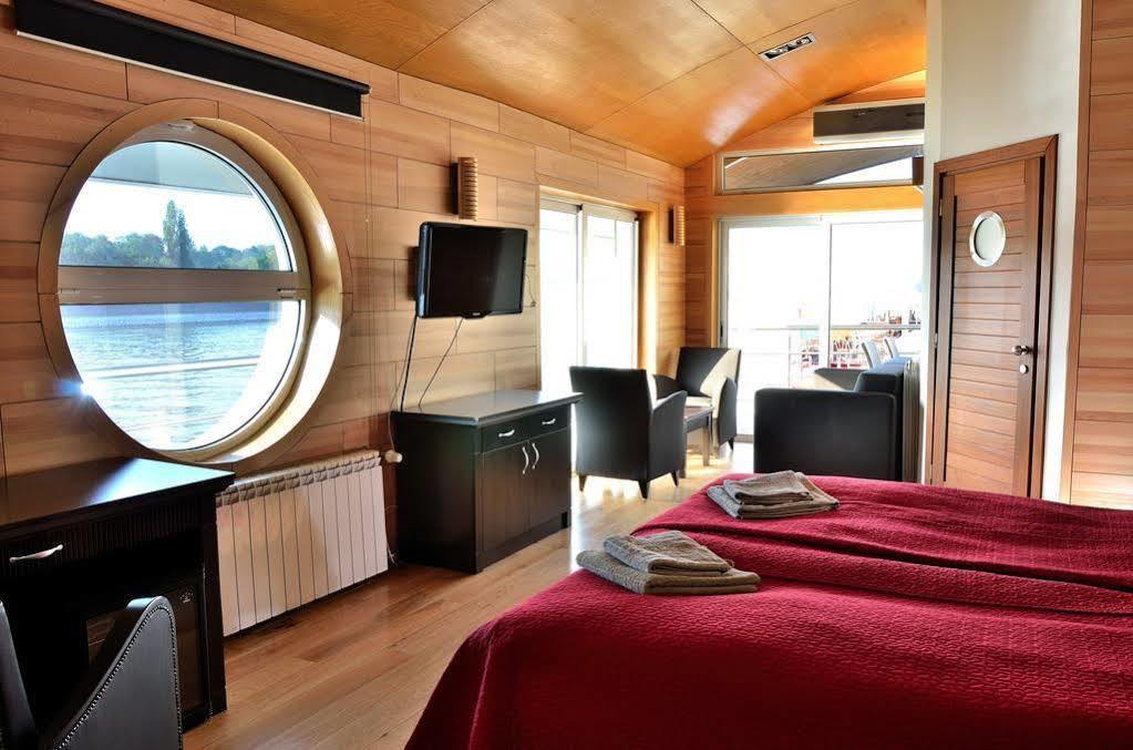 Vogue Boat Apartments Будапеща Екстериор снимка